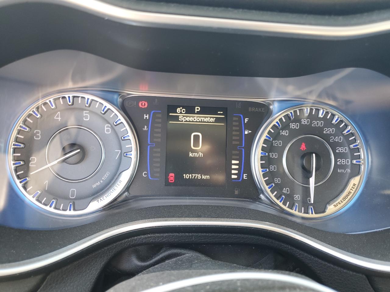 1C3CCCFB1GN122298 2016 Chrysler 200 Lx