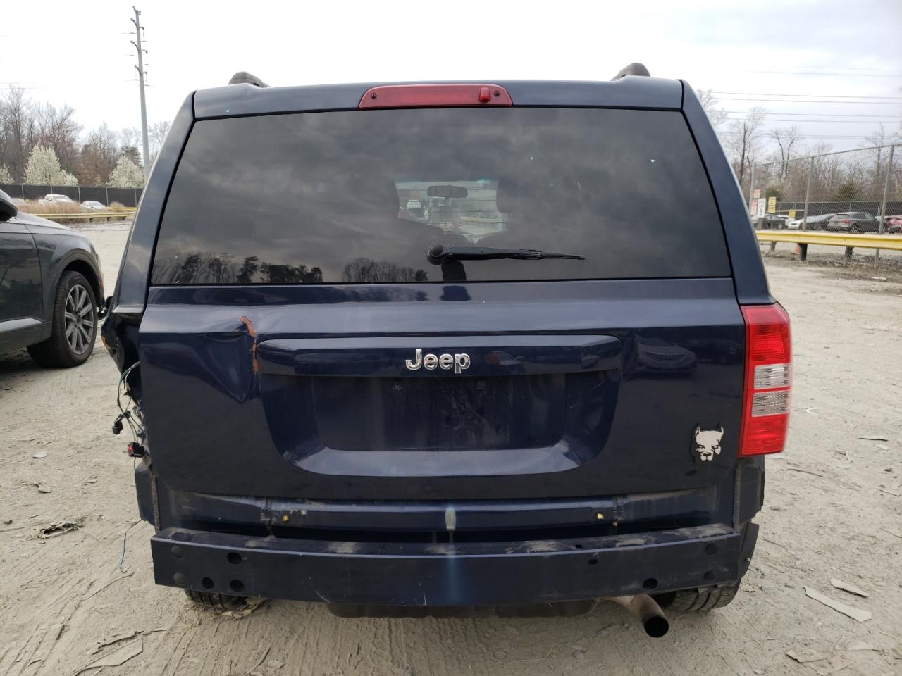 1C4NJPBA6FD190664 2015 Jeep Patriot Sport