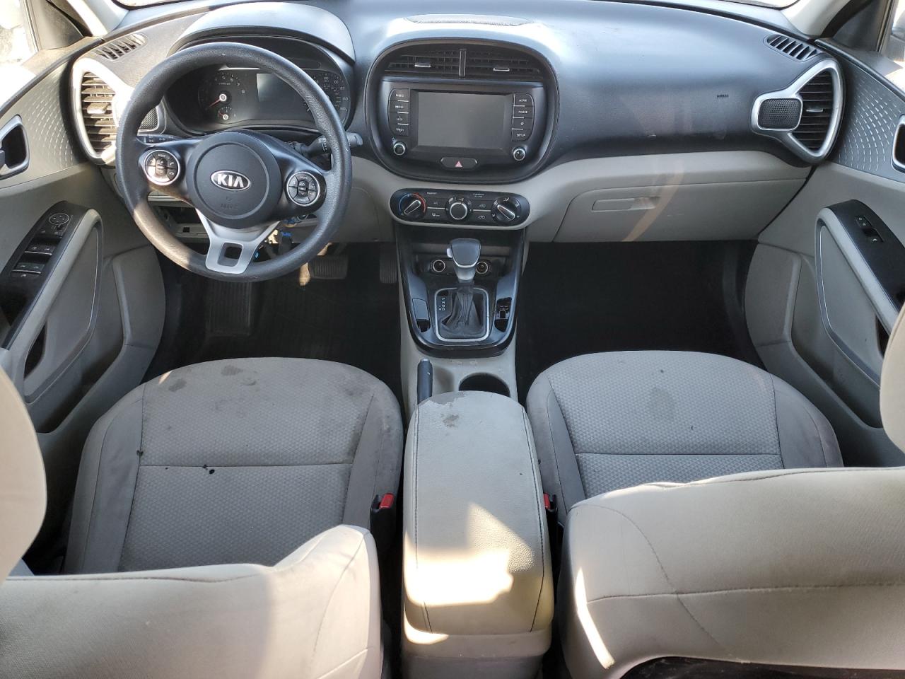 KNDJ23AU7L7105003 2020 Kia Soul Lx