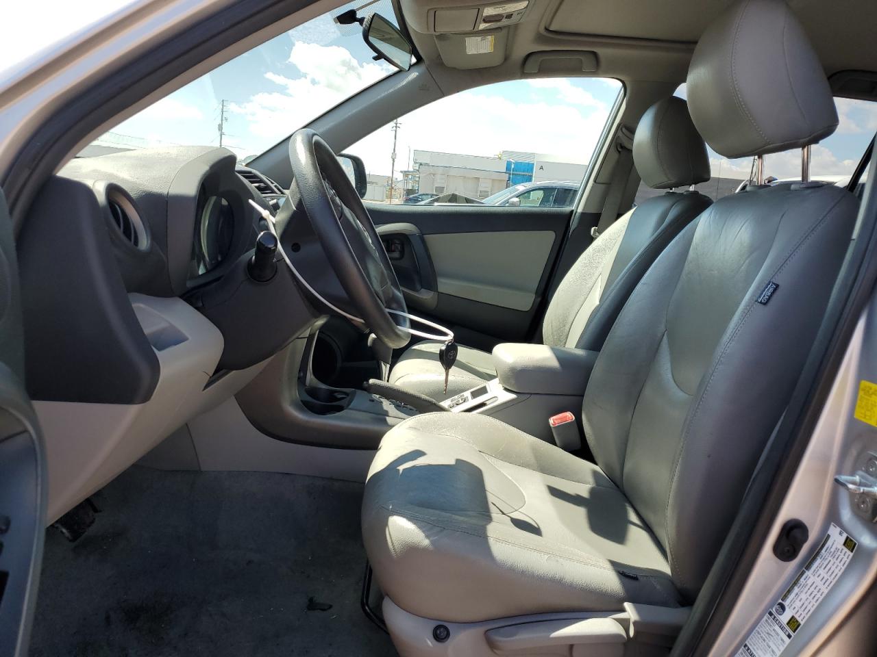 2T3BF4DV4BW100086 2011 Toyota Rav4