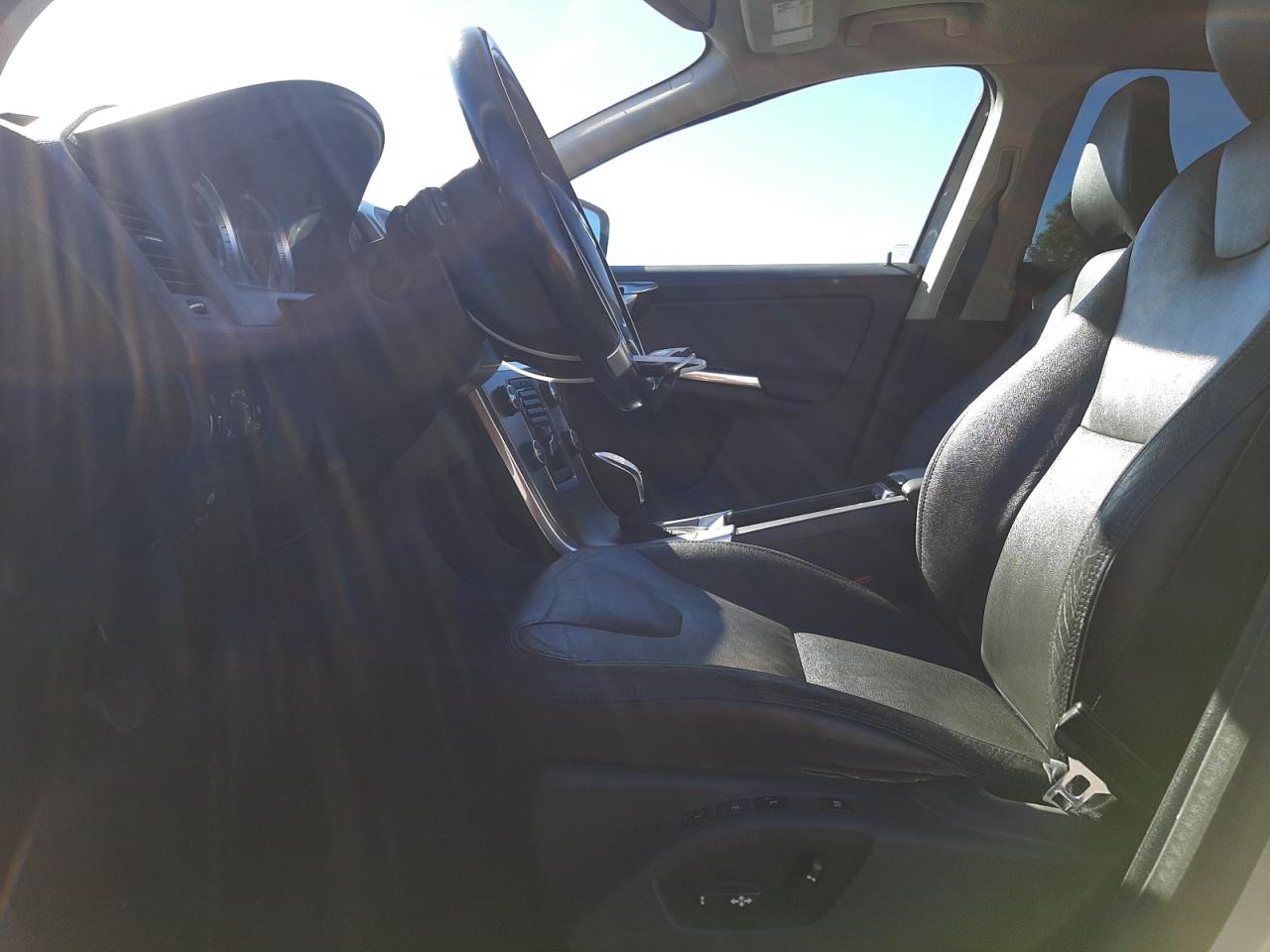 yv4940dl1d2371241 YV4940DL1D2371241 2013 Volvo Xc60 3.2