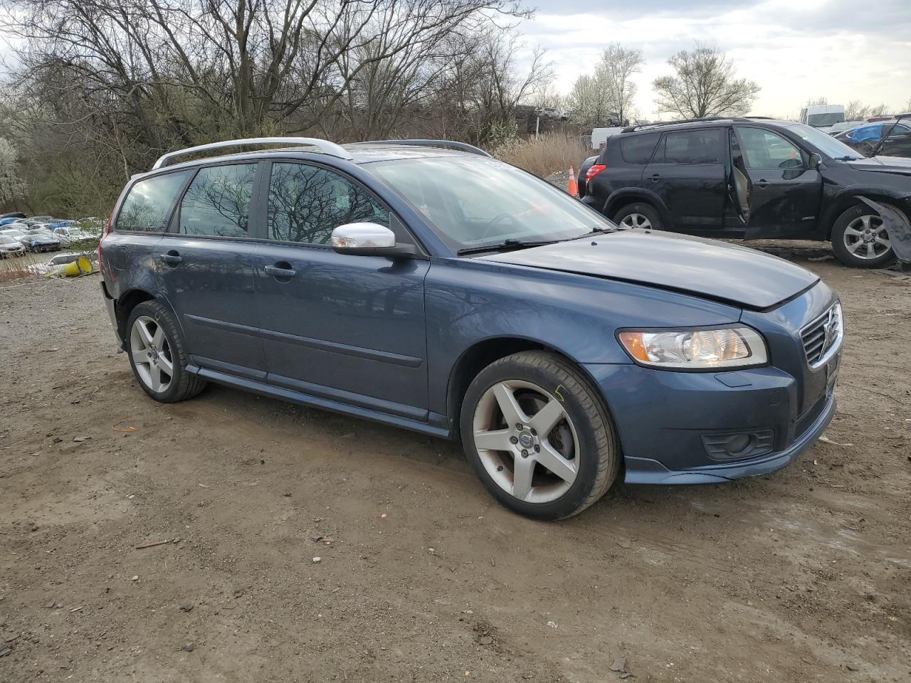 YV1672MJ9A2573449 2010 Volvo V50 T5