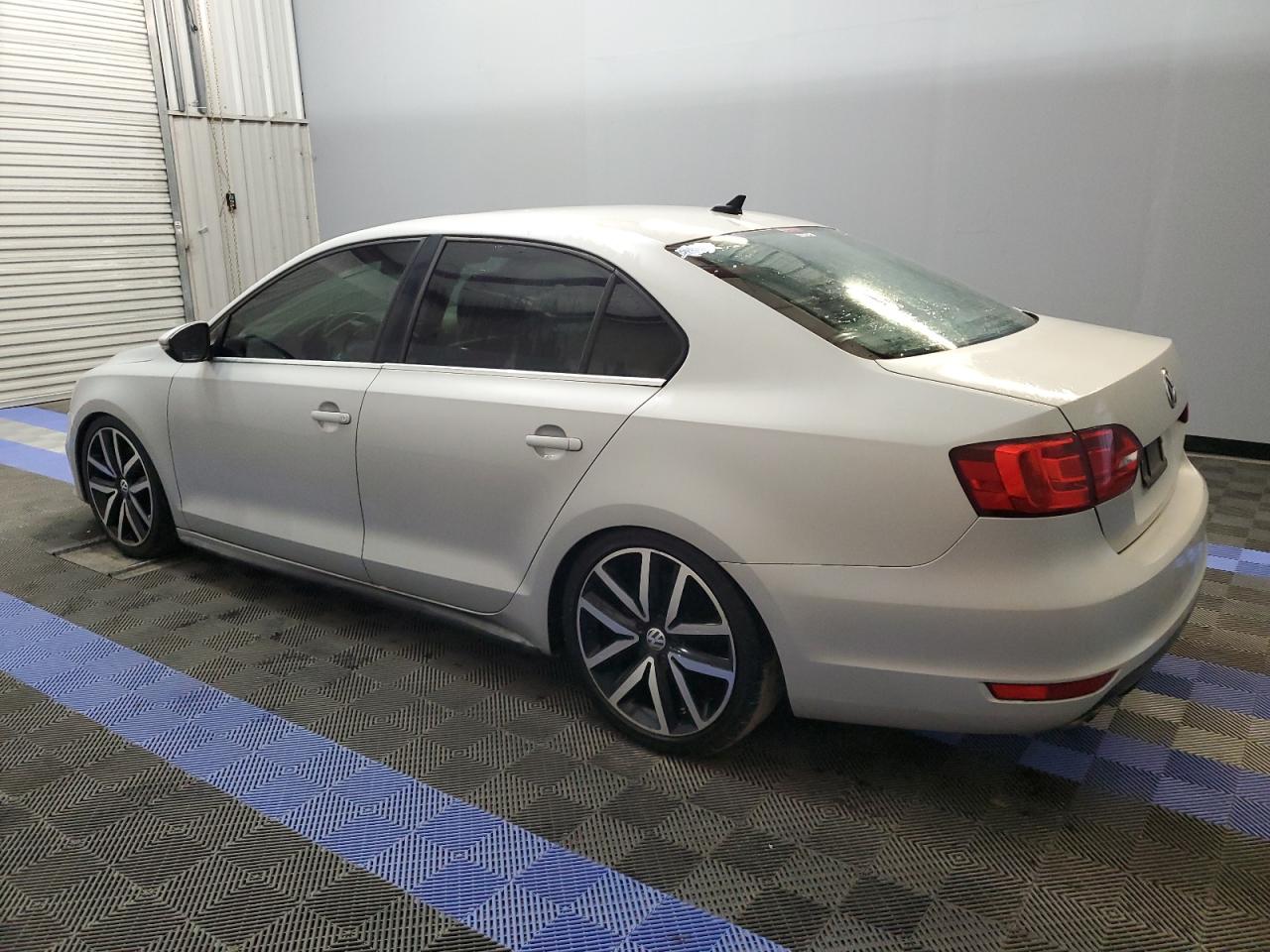 3VW467AJXCM129913 2012 Volkswagen Jetta Gli