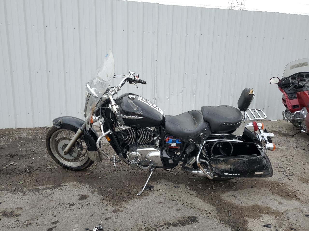 1HFSC370XYA200967 2000 Honda Vt1100 T