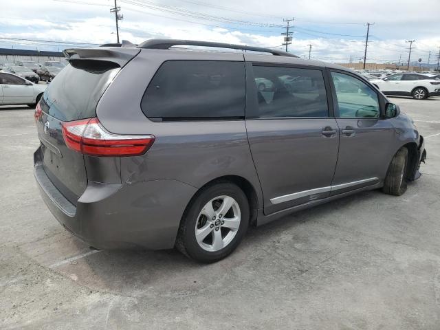 Lot #2445578909 2019 TOYOTA SIENNA LE salvage car