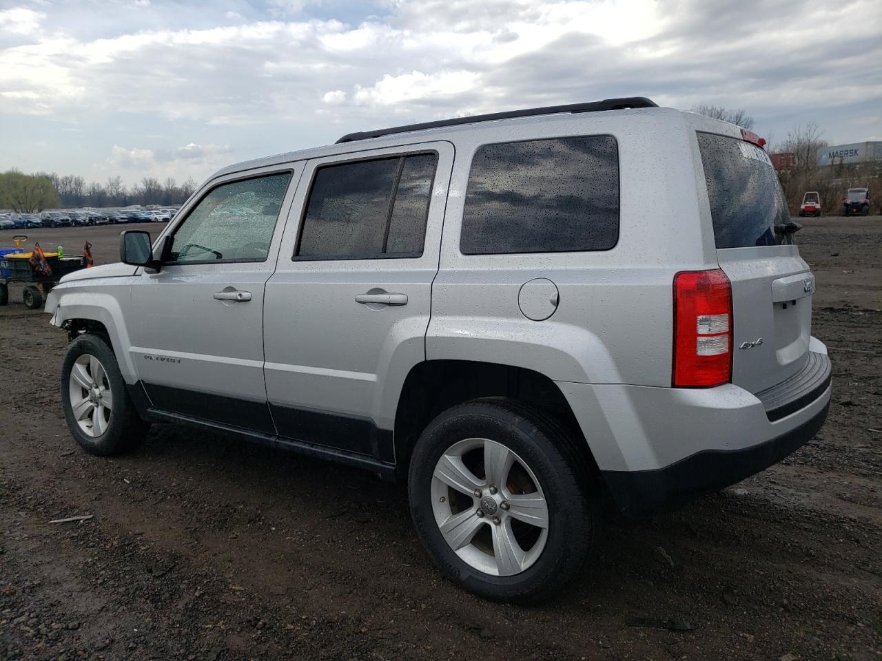 1C4NJRBB9CD563325 2012 Jeep Patriot Sport