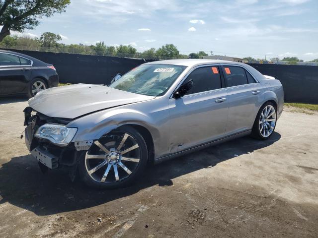 Lot #2539883214 2017 CHRYSLER 300 LIMITE salvage car