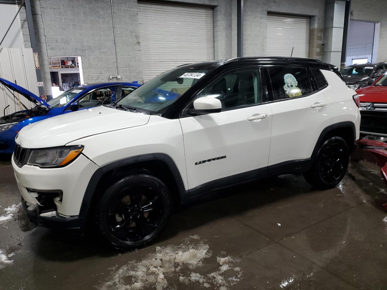 2018 Jeep Compass Latitude vin: 3C4NJDBB9JT325565