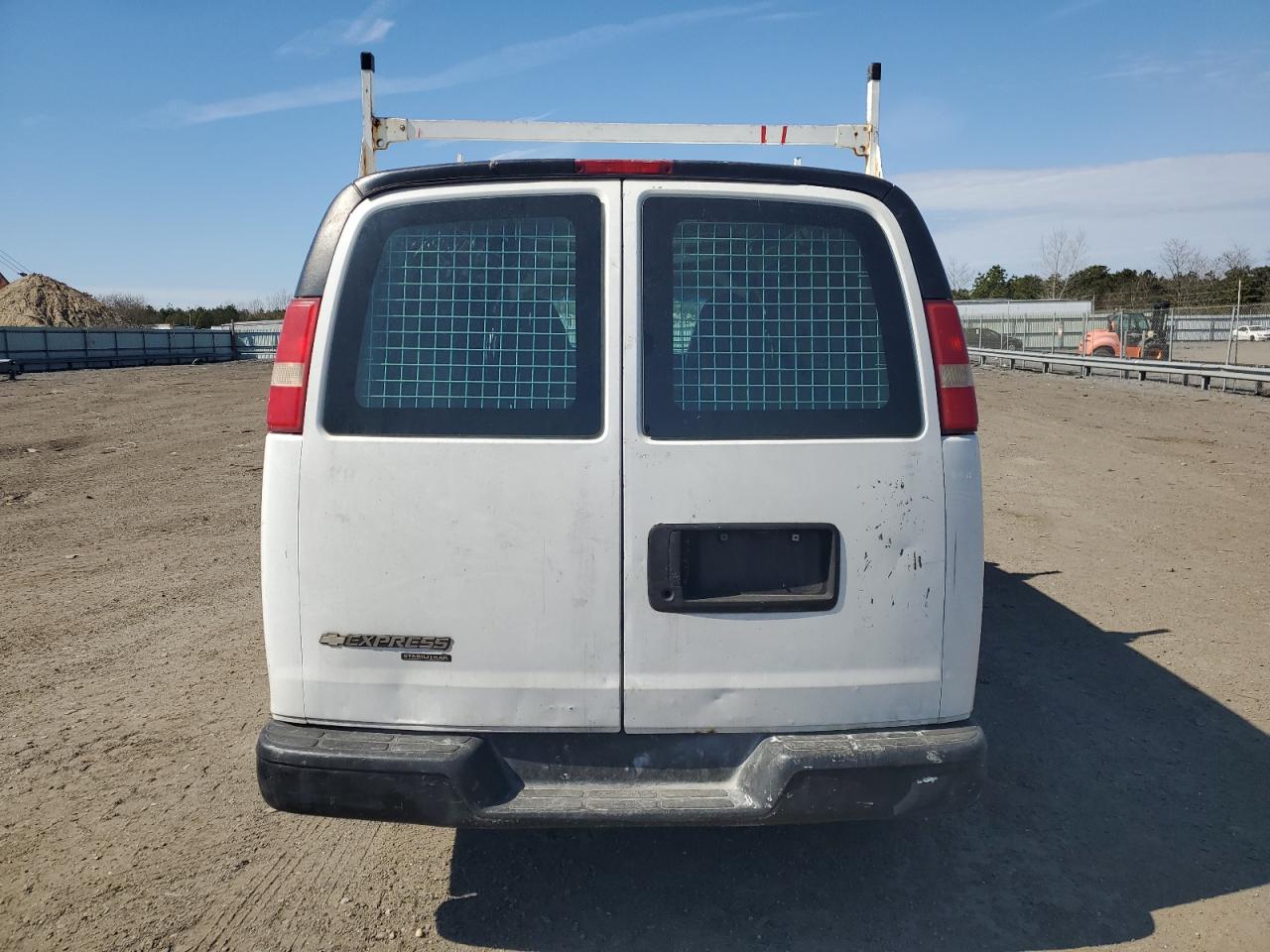 1GCSGAFX4C1136354 2012 Chevrolet Express G1500