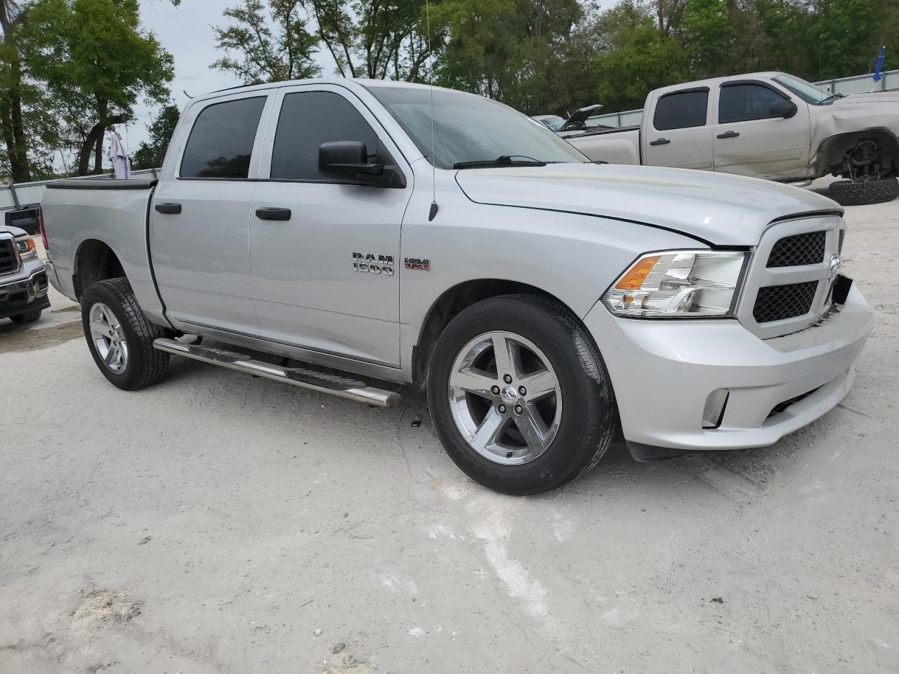 1C6RR7KT0FS657785 2015 Ram 1500 St