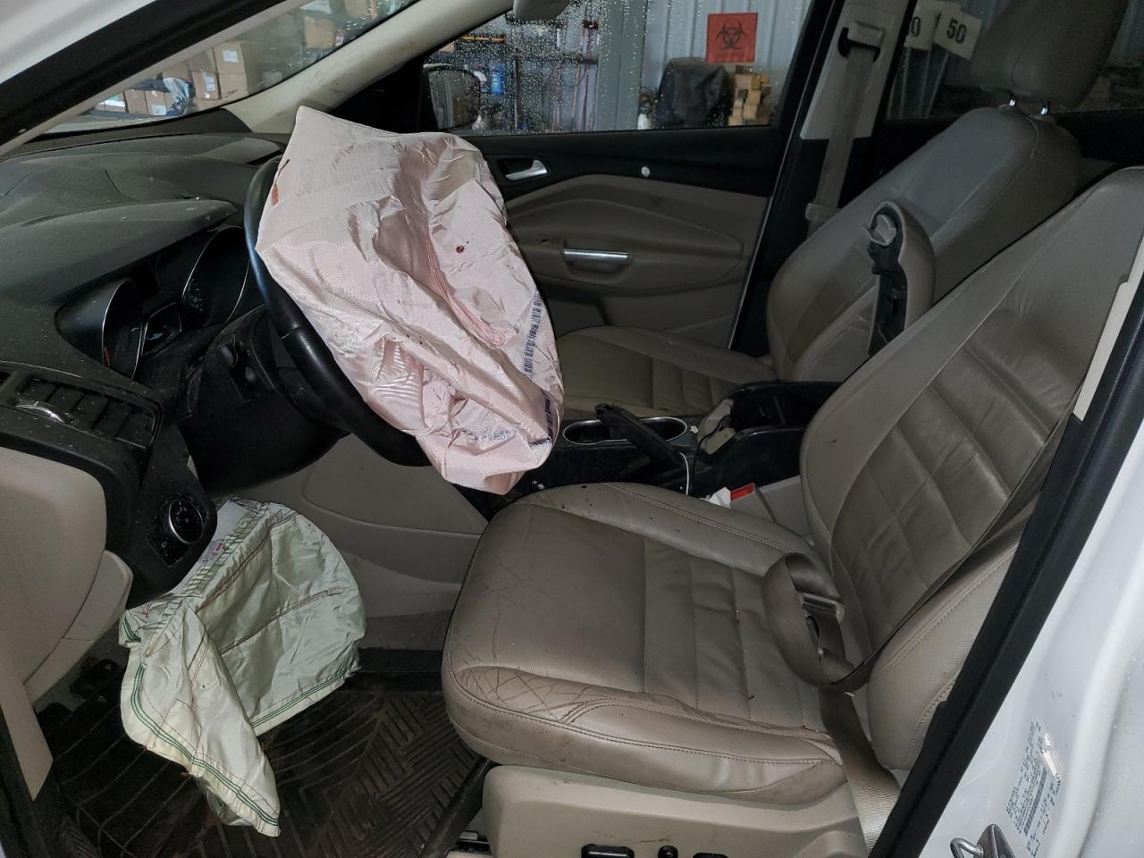 1FMCU9J92FUC66863 2015 Ford Escape Titanium