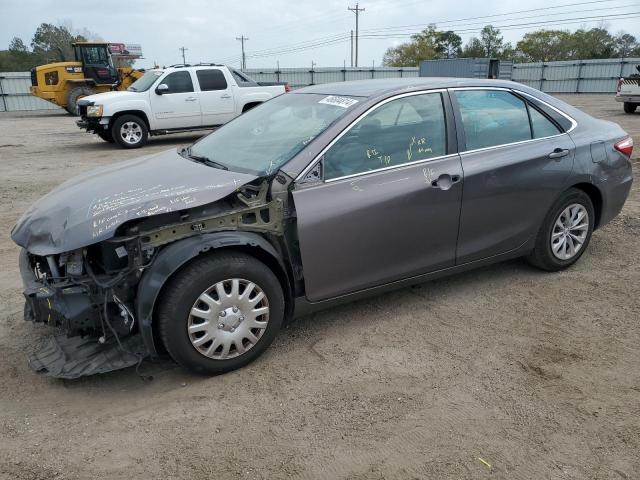 Lot #2404907172 2015 TOYOTA CAMRY LE salvage car