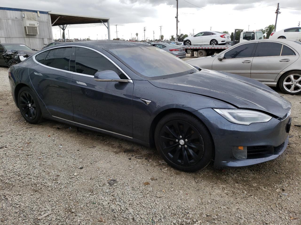 2017 Tesla Model S vin: 5YJSA1E27HF206144