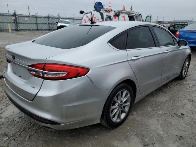 VIN 3FA6P0HD7HR286637 2017 Ford Fusion, SE no.3