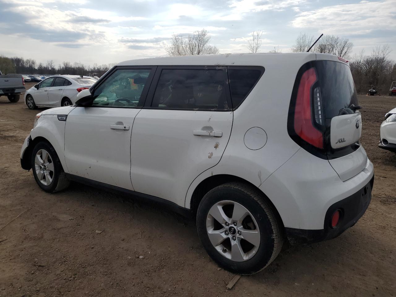 KNDJN2A27J7537216 2018 Kia Soul