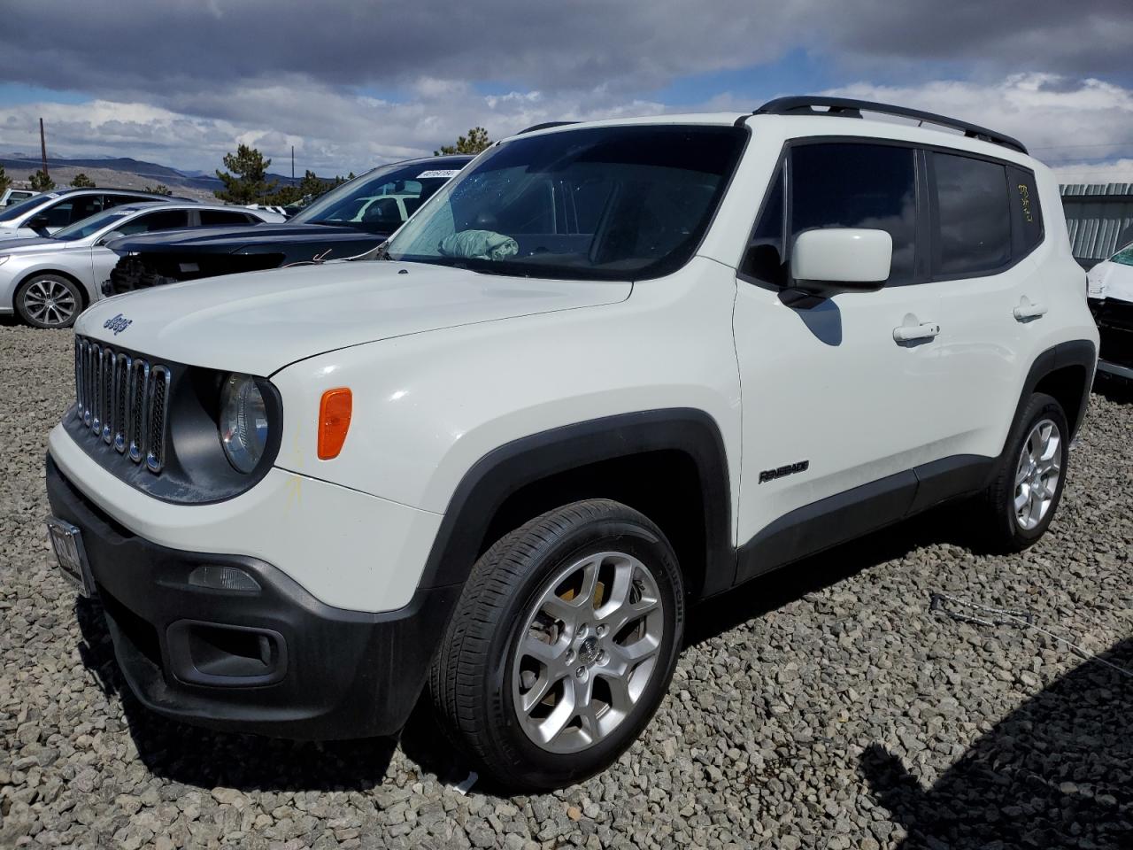 ZACCJBBT3GPD93140 2016 Jeep Renegade Latitude