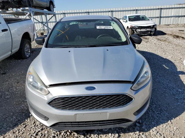 2016 Ford Focus S VIN: 1FADP3E27GL236118 Lot: 49947004