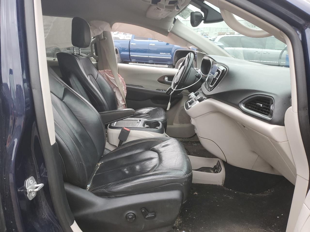 2C4RC1EG3HR530796 2017 Chrysler Pacifica Touring L Plus