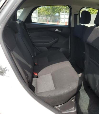 2018 Ford Focus Se VIN: 1FADP3FE7JL236524 Lot: 48938404