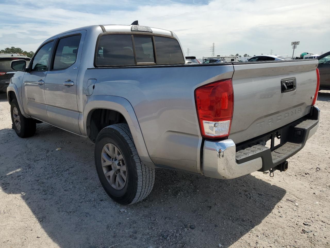 5TFAZ5CN2HX039481 2017 Toyota Tacoma Double Cab