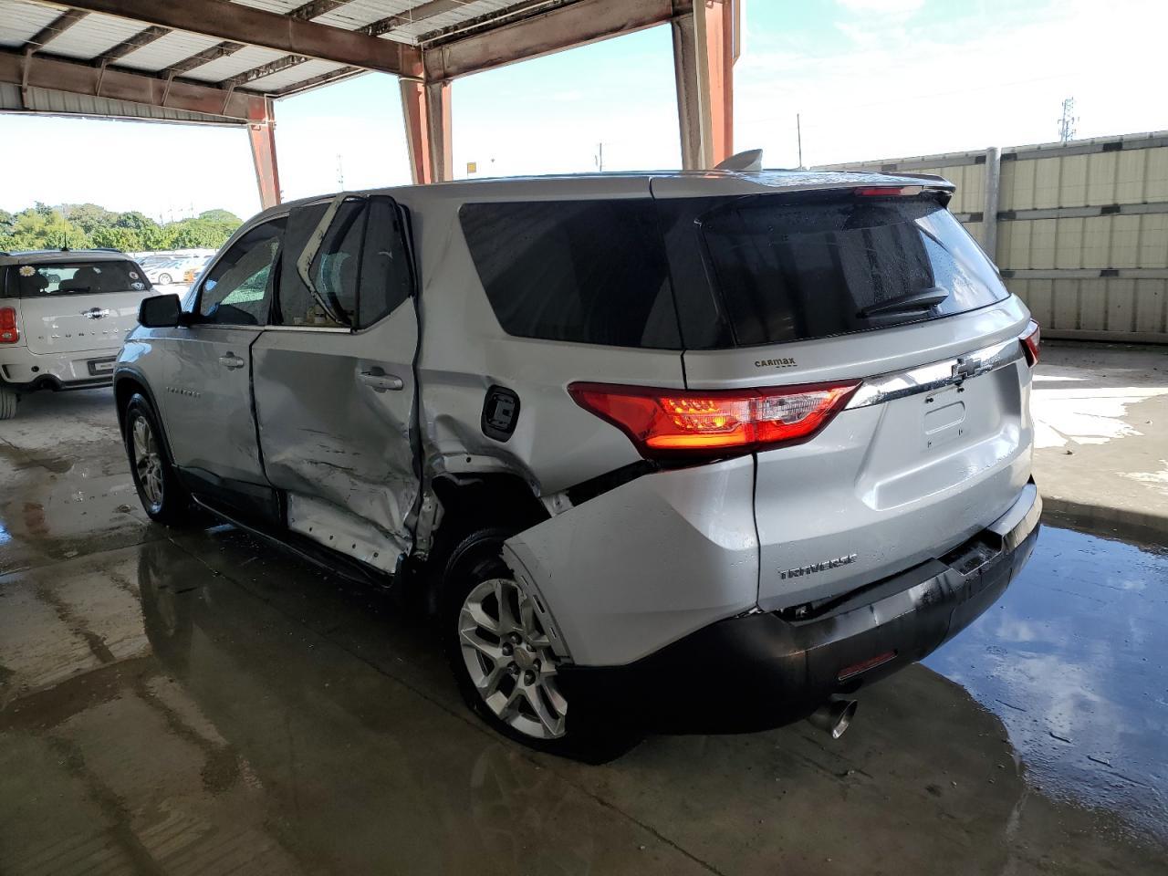 2019 Chevrolet Traverse Ls vin: 1GNERFKW4KJ278873