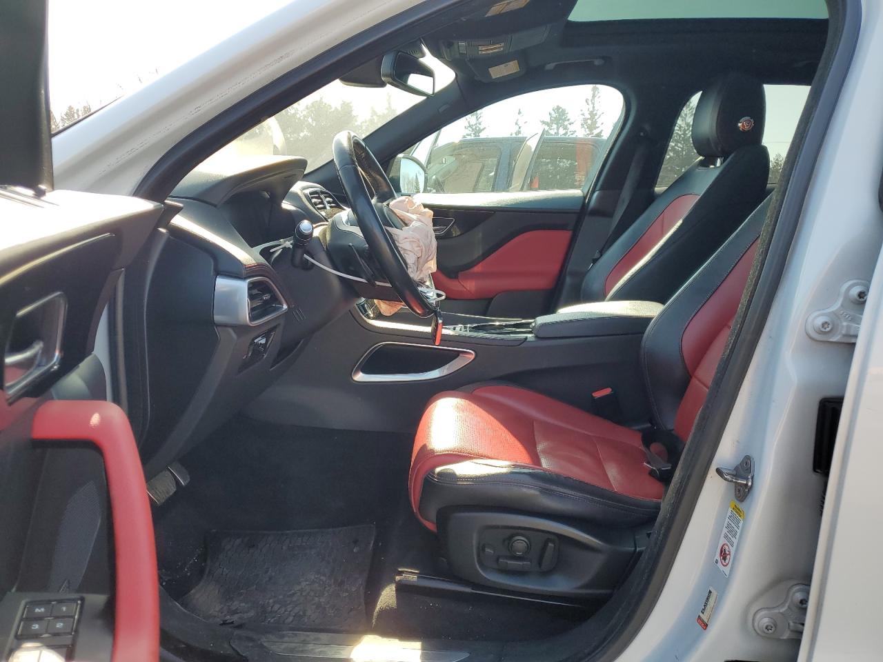 SADCL2BV7HA099029 2017 Jaguar F-Pace R - Sport