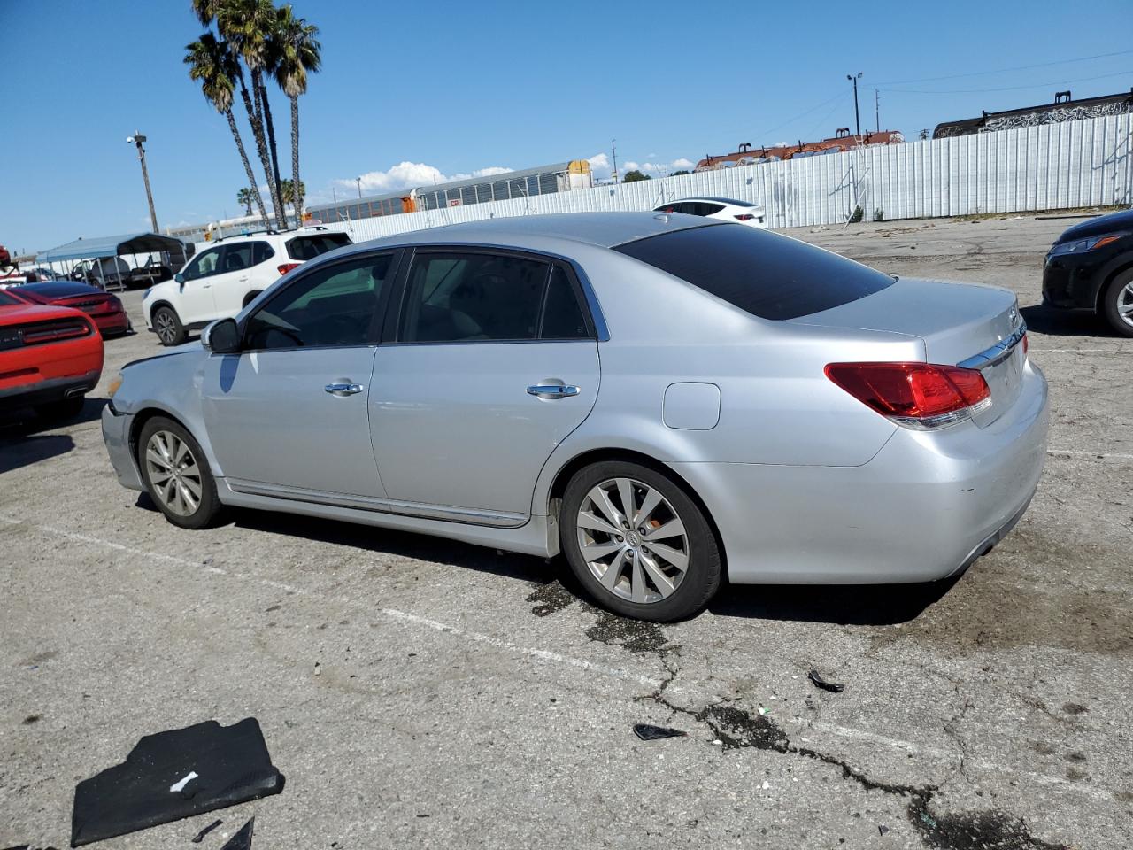 4T1BK3DB2BU412458 2011 Toyota Avalon Base