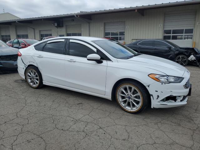 VIN 3FA6P0H7XHR113205 2017 Ford Fusion, SE no.4