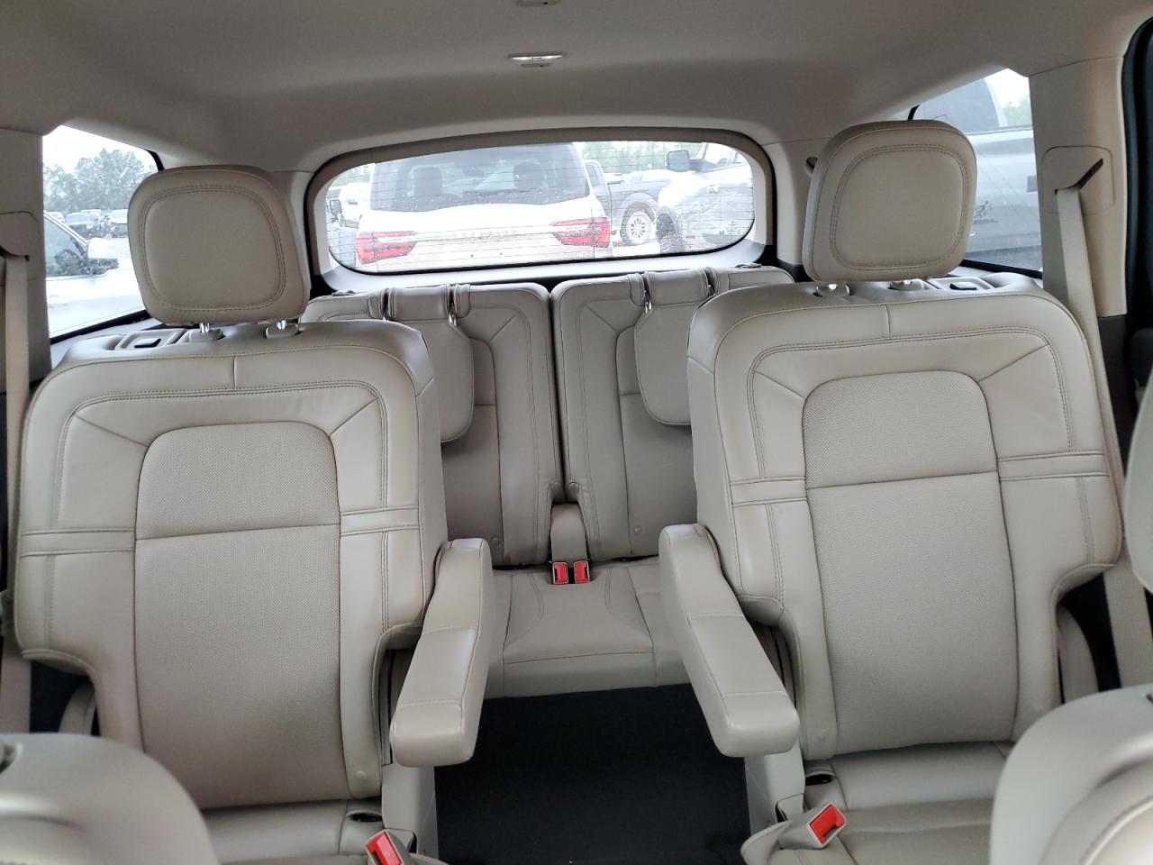 VIN: 5LM5J7WC9LGL18006 2020 LINCOLN AVIATOR