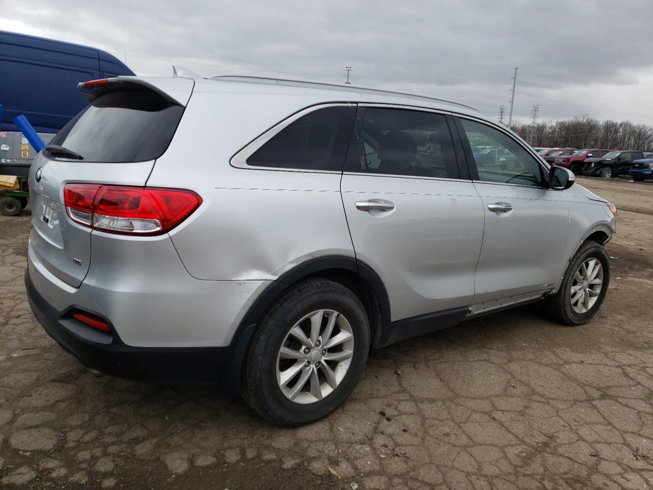 5XYPGDA33JG351815 2018 Kia Sorento Lx 5XYPGDA33JG351815 2018 Kia Sorento Lx