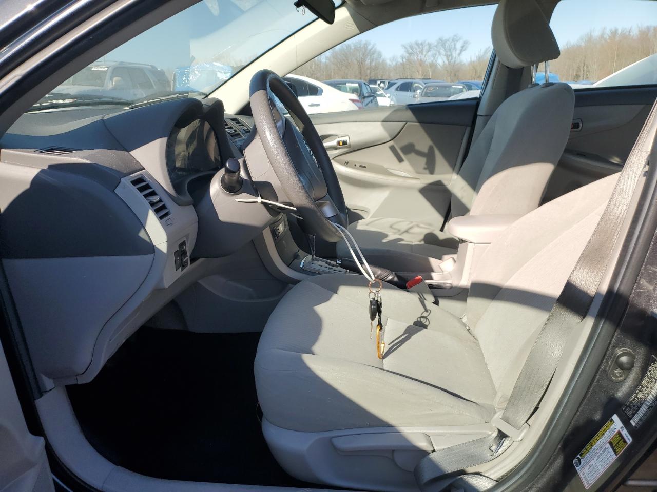 2T1BU4EE2AC281086 2010 Toyota Corolla Base