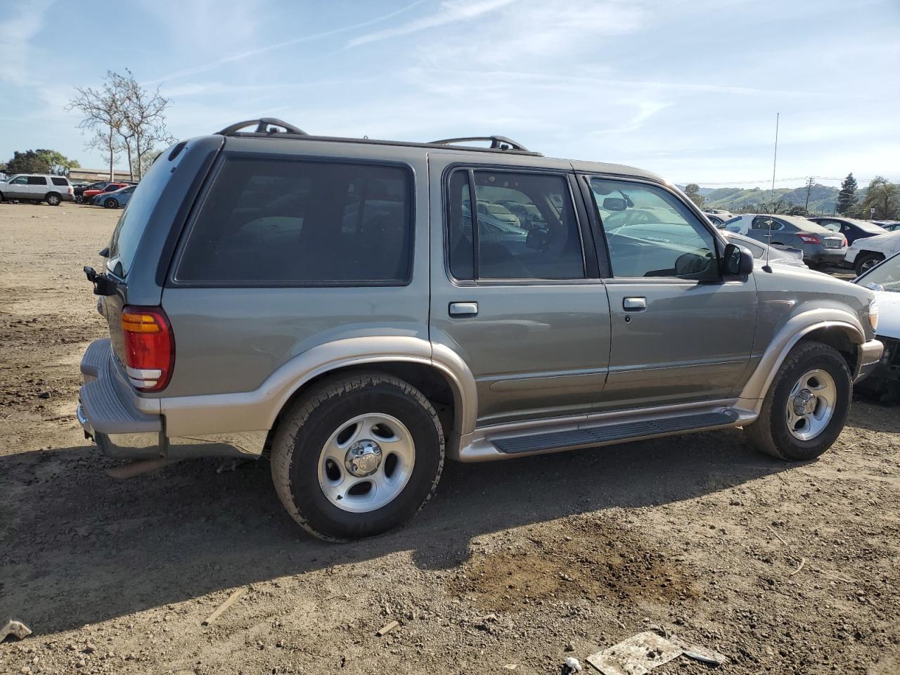 1FMZU34E9XZB09660 1999 Ford Explorer