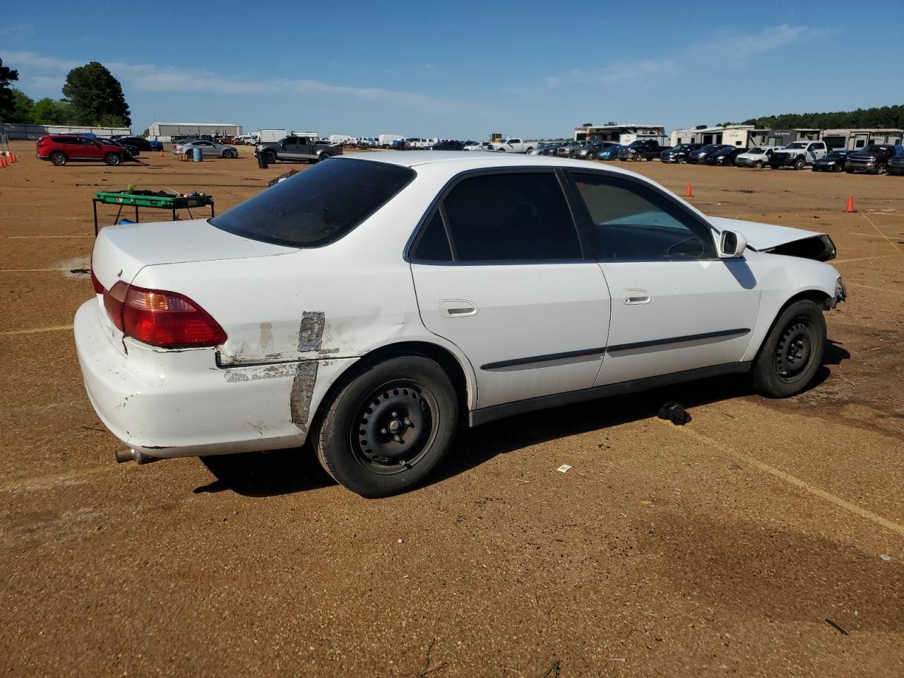 1HGCG5644YA150782 2000 Honda Accord Lx