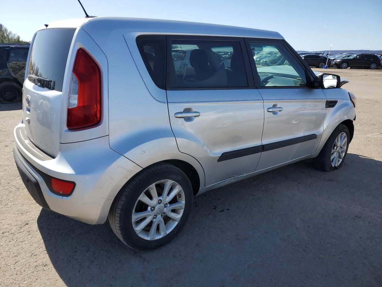 KNDJT2A65C7365425 2012 Kia Soul +