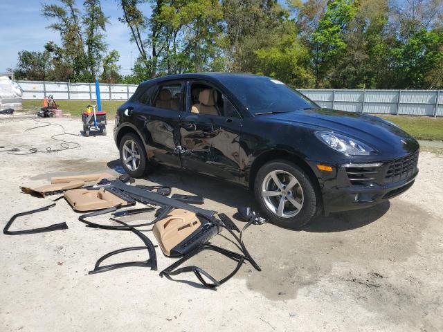 VIN WP1AA2A52JLB22333 2018 Porsche Macan no.4