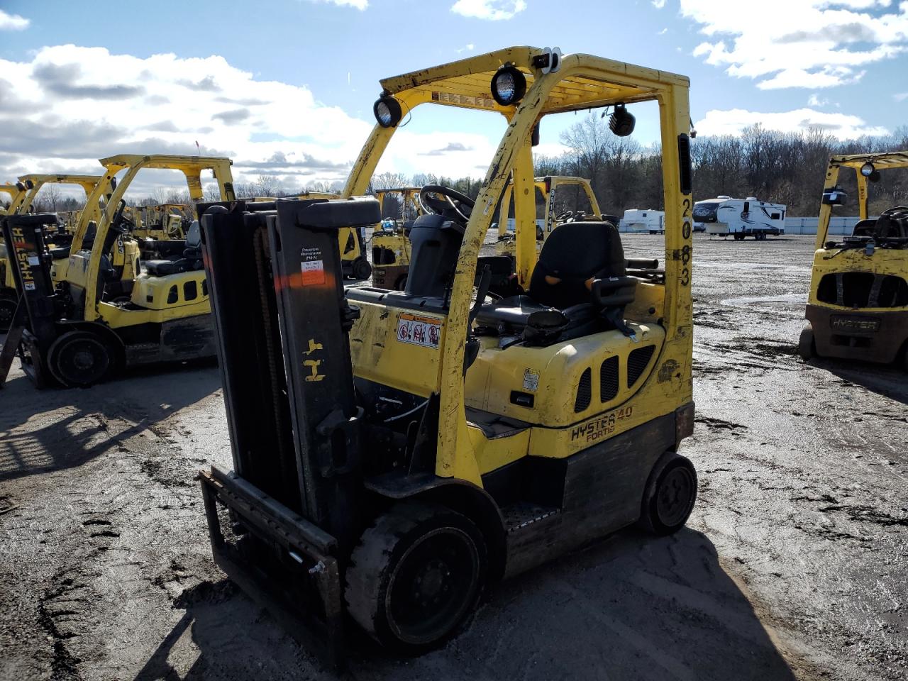 Lot #3242791975 2009 HYSTER FORKLIFT