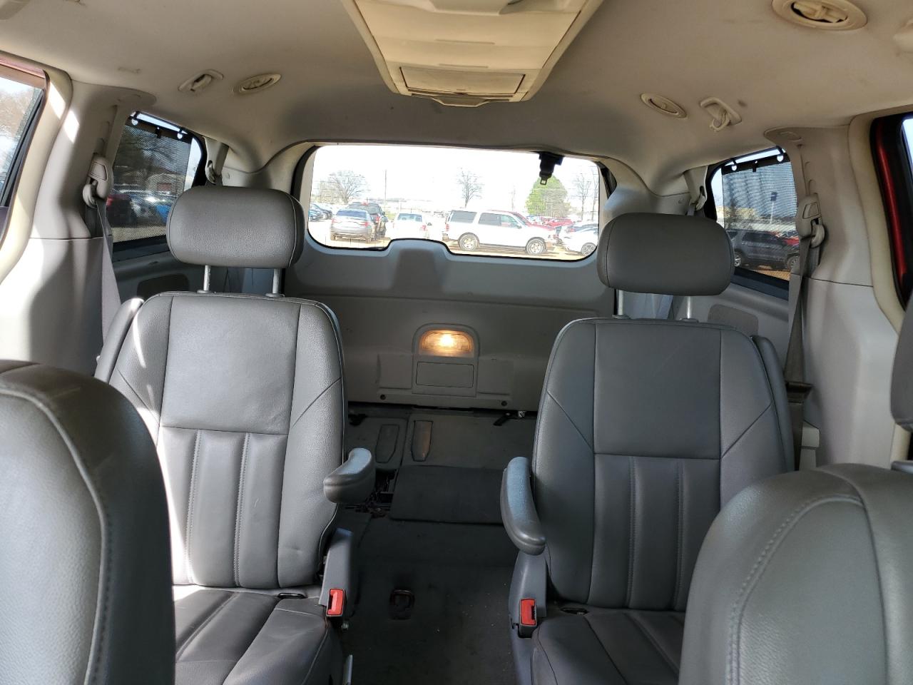 2A8HR541X9R513857 2009 Chrysler Town & Country Touring