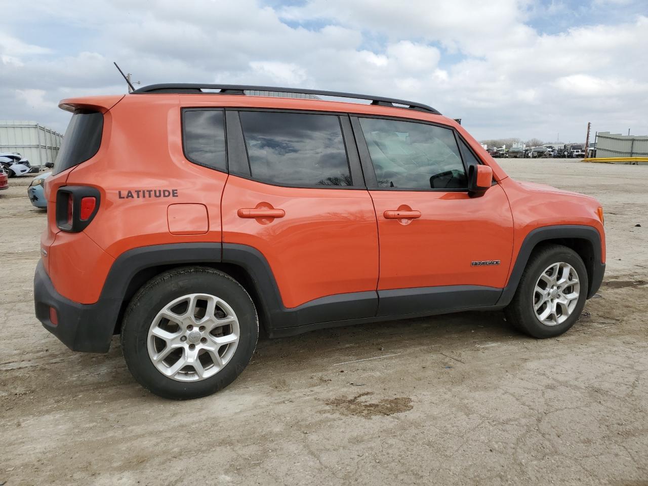 ZACCJABT0FPB67567 2015 Jeep Renegade Latitude