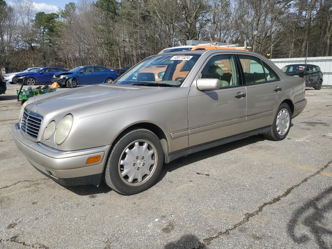 WDBJF65H4XA928935 1999 Mercedes-Benz E 320