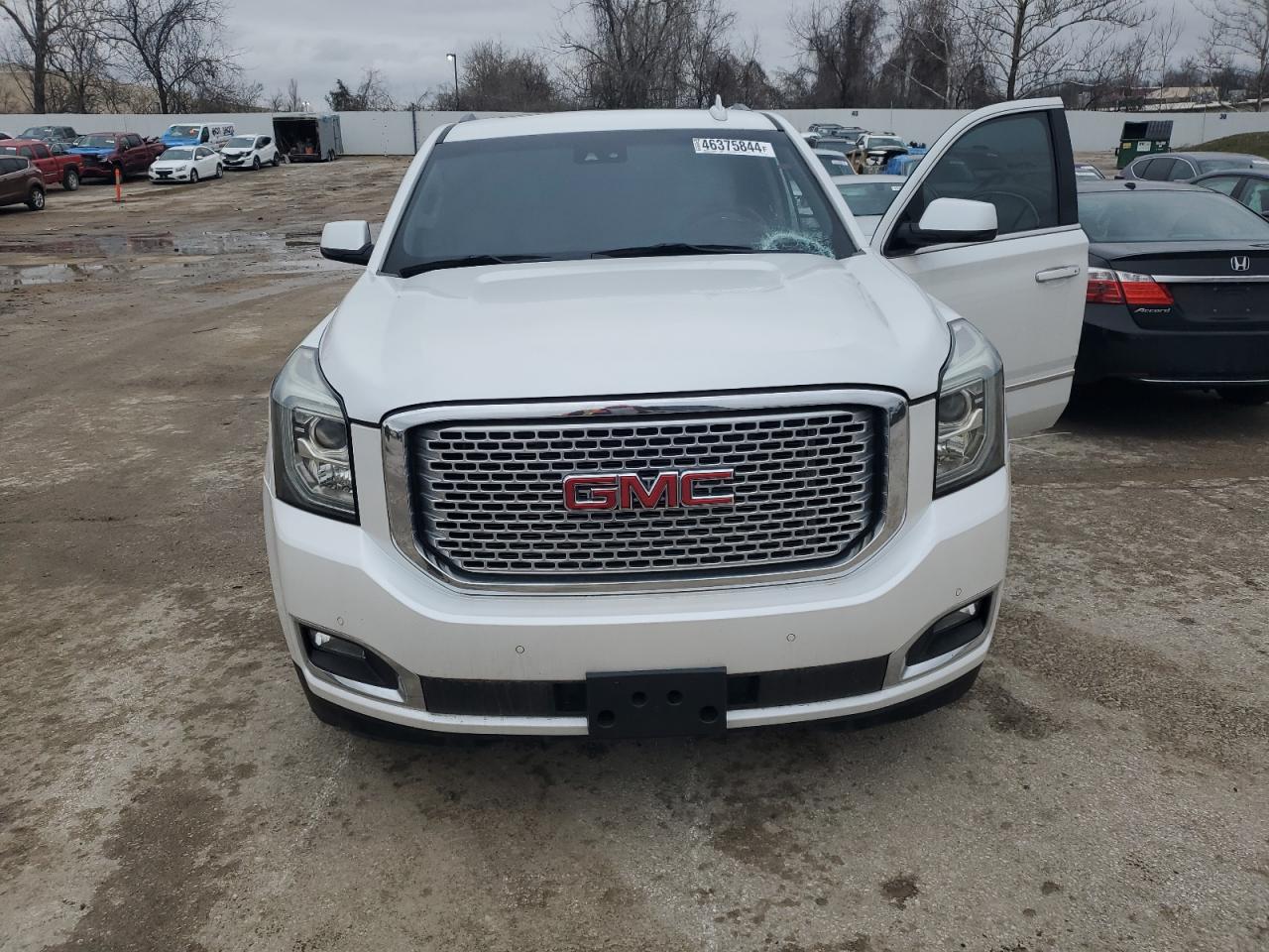 Lot #2549845624 2016 GMC YUKON DENA