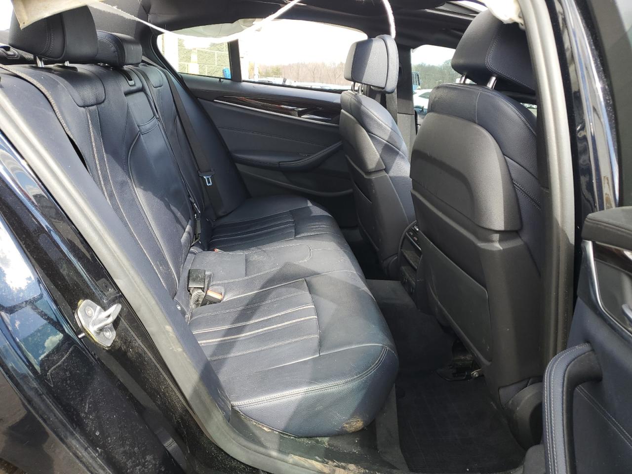 WBAJE7C57JG892226 2018 BMW 540 Xi