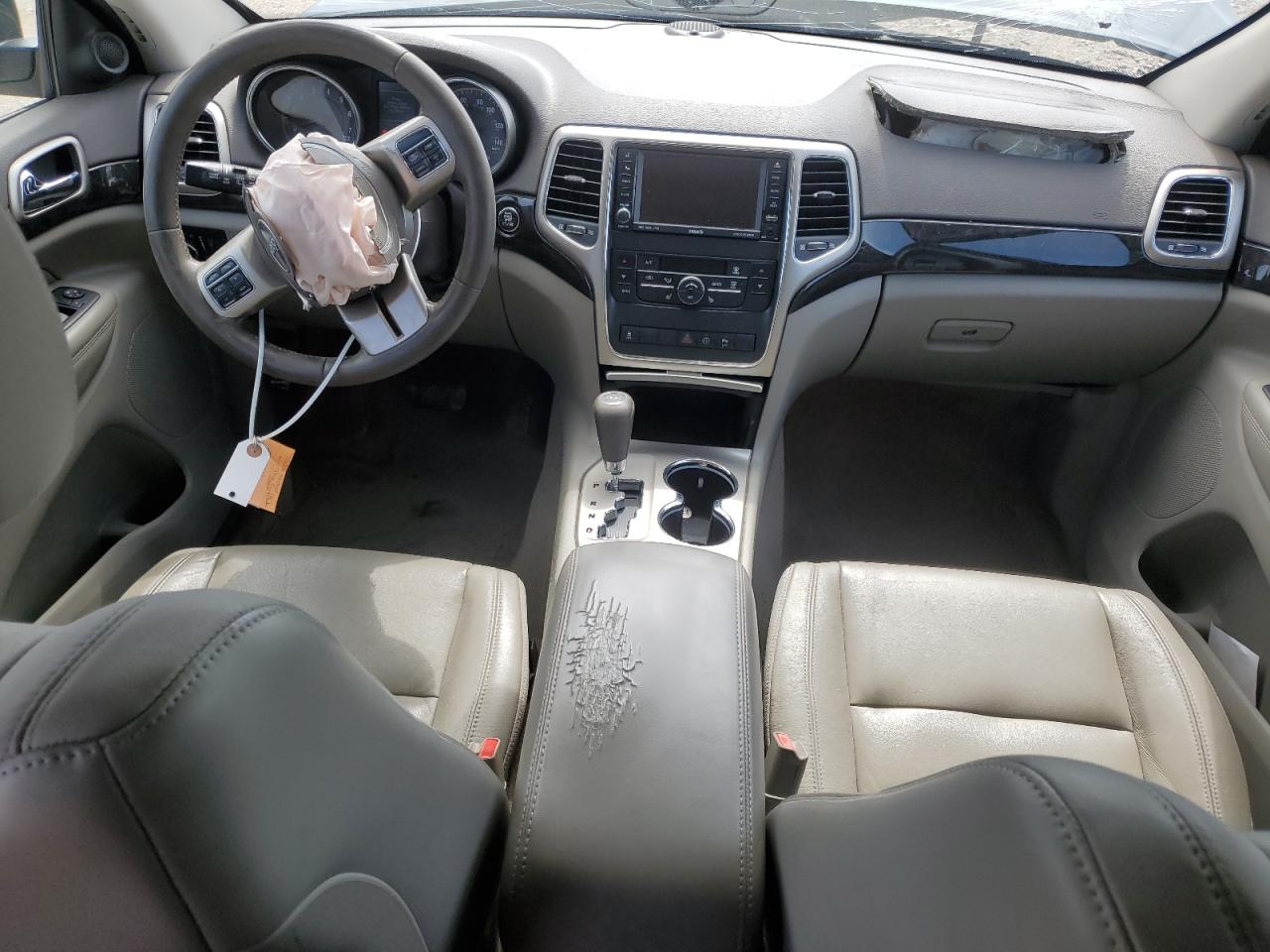 1J4RR4GG3BC739012 2011 Jeep Grand Cherokee Laredo