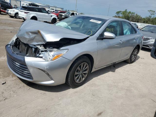 Lot #2501394065 2017 TOYOTA CAMRY LE salvage car