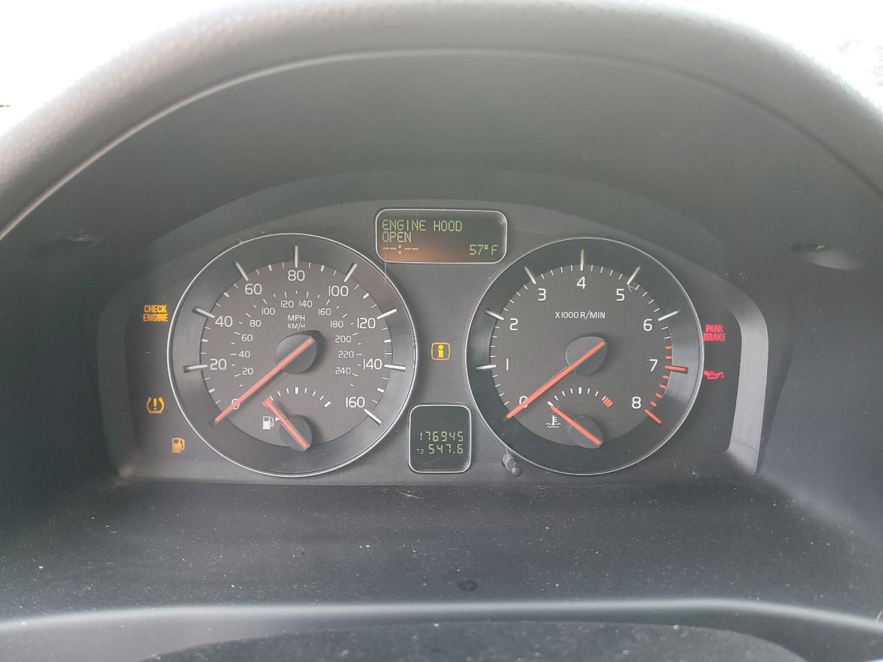 2012 Volvo C30 T5 vin: YV1672MK6C2265134