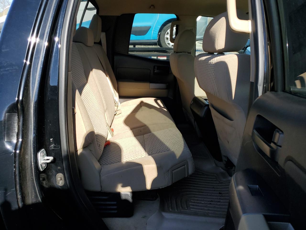 5TFRM5F14BX029844 2011 Toyota Tundra Double Cab Sr5