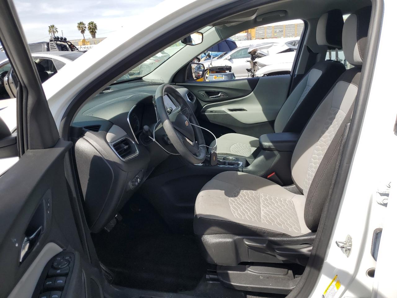 2019 Chevrolet Equinox Ls vin: 3GNAXHEV0KS605464