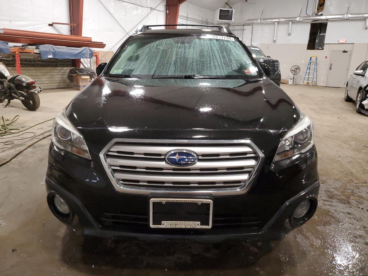 2016 Subaru Outback 2.5I Premium vin: 4S4BSAFC1G3321284