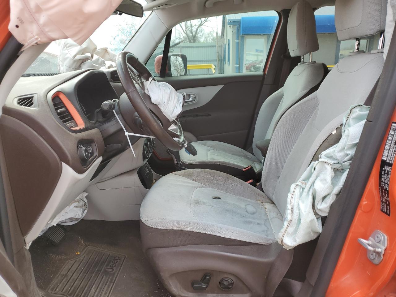 ZACCJABT0FPB67567 2015 Jeep Renegade Latitude