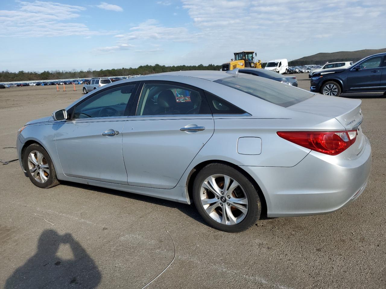 5NPEC4AC5BH230376 2011 Hyundai Sonata Se