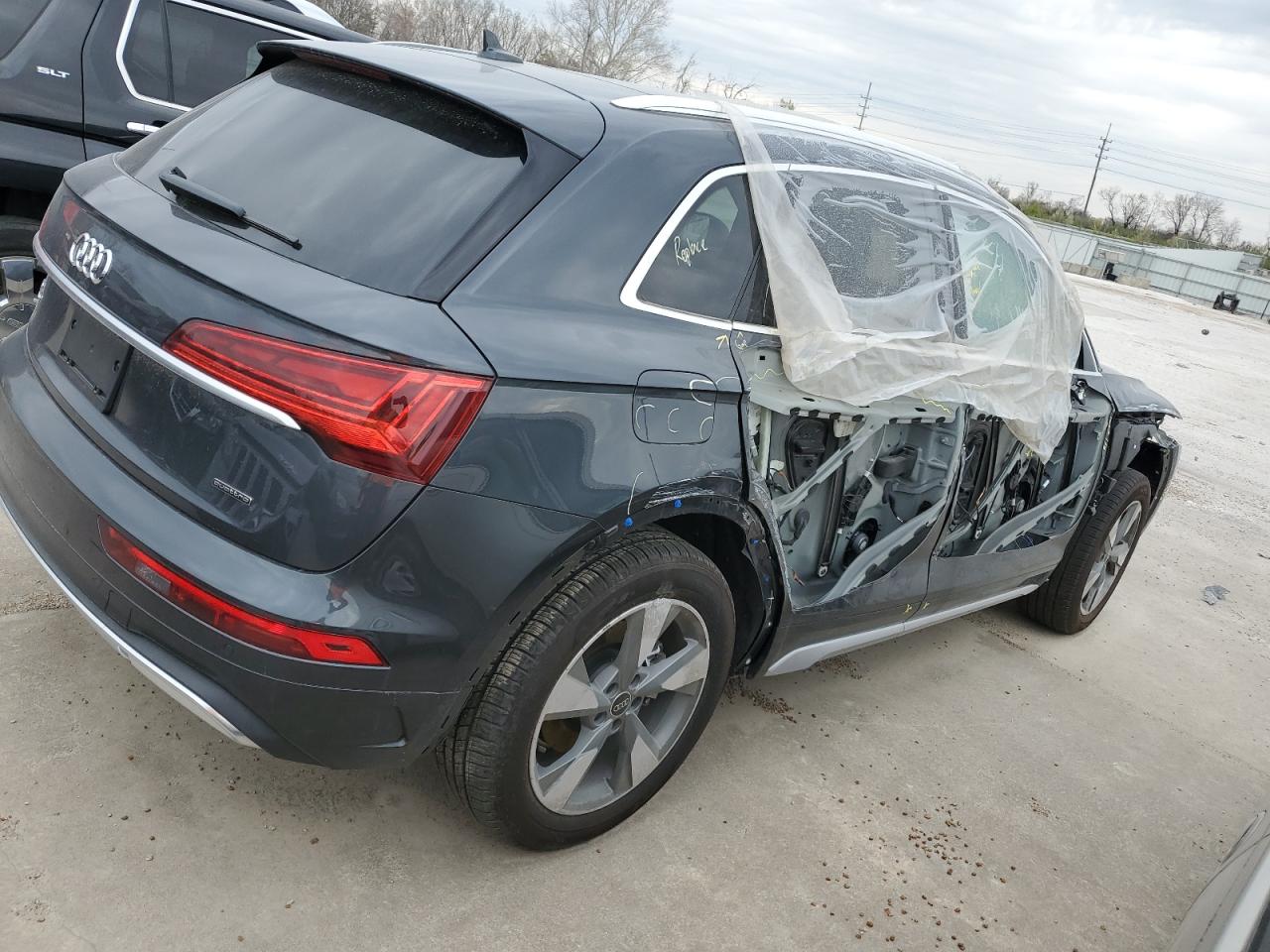 2024 Audi Q5 Premium 40 vin: WA1ABAFY9R2015657